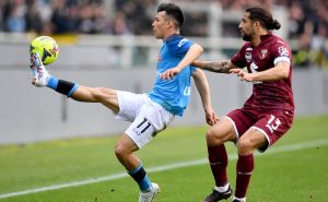 Chucky Lozano fue titular con el Napoli. | Getty Images 
