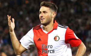 Santiago Giménez rompe récord – Getty Images.

