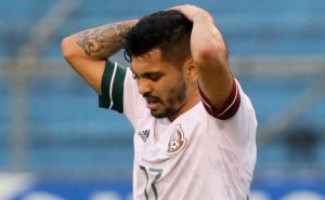 Tecatito Corona se queda sin técnico – Getty Images
