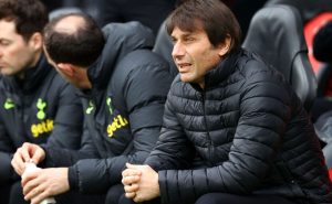 Antonio Conte tiene un pie y medio fuera del Tottenham – Getty Images
