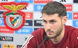 Santiago Giménez niega al Benfica – Imago 7
