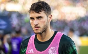 Santi Giménez llenó de elogios y respeto al conjunto de Surinam, pues considera que podrían ser potencia por el tema de los naturalizados.
