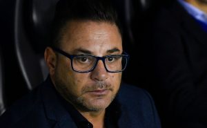 Antonio Mohamed está muy cerca de regresar a la Liga MX para dirigir a los Pumas y el argentino es un viejo conocido del futbol mexicano, pero sobre todo exitoso. Foto: Imago7

