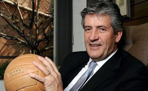 Rafa Puente explotó contra una de sus compañeras en ESPN luego de algunas críticas a la gestión de su hijo en Pumas.
