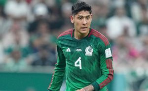 Edson Álvarez está teniendo una gran temporada en la Eredivisie y ya llama la atención de un nuevo equipo en la Premier League. Foto: Imago7
