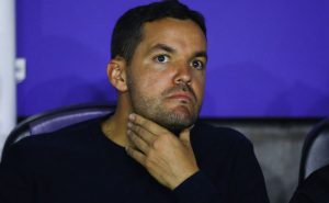 El profe Larcamón salió a defender a Diego Cocca
