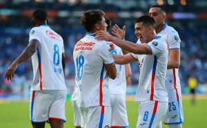 Cruz Azul sorprendió a Pachuca en el Hidalgo

