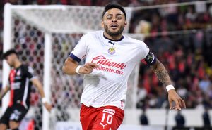 Alexis Vega está disfrutando de su estadía en Chivas – Imago7
