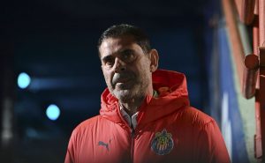 Fernando Hierro respalda al Pocho Guzmán Foto: Imago7/ Etzel Espinosa
