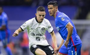 Un error de Álvaro Fidalgo tiene a Cruz Azul con la ventaja momentánea en el Clásico Joven. 
