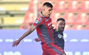 Johan Vásquez llega al once ideal de la Serie A – Getty Images
