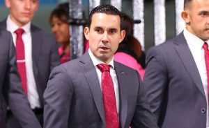 Las redes sociales notaron un arbitraje de César Arturo Ramos muy inclinado hacia el lado del América en el Clásico Capitalino. Foto: Imago7
