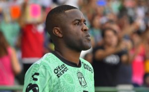 Joel Campbell no se guardó nada contra sus haters Foto: Imago7/ Ramón Balandran
