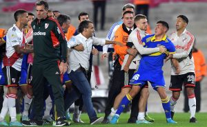 River y Boca protagonizaron una bronca inolvidable
