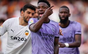 Vinicius no se quedó callado luego de lo que sufrió en Mestalla – Getty Images
