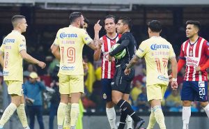 Acusan de ROBO a Chivas ante América – Getty Images
