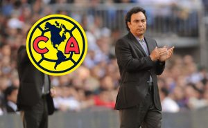 Hugo Sánchez estarpia asumiendo como nuevo DT del América
