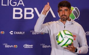 Paunovic, DT de Chivas. | Imago7
