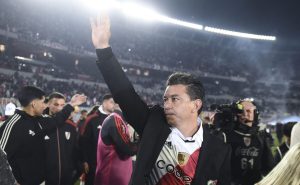 El entrenador recibió un gran gesto – Getty Images
