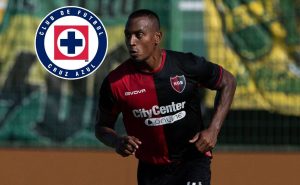 El defensor colombiano sería un gran refuerzo para el próximo torneo – Imago
