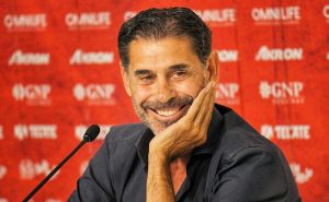 Fernando Hierro, director deportivo de Chivas | Imago7
