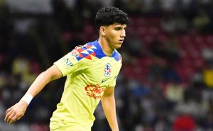 Kevin Álvarez se estrena como goleador del América – Imago 7
