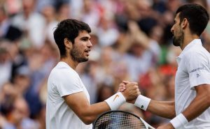 Nole se fue con una dura multa de Wimbledon.
