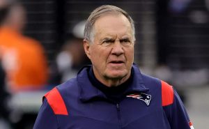 Bill Belichick es el entrenador histórico de New England Patriots.
