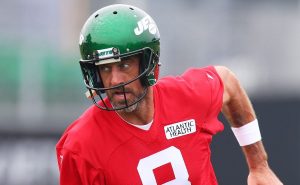 Aaron Rodgers no estará en el Juego del Salón de la Fama 2023 de la NFL.
