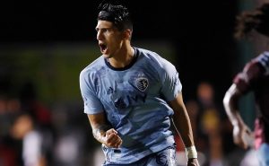 Alan Pulido seguirá en SKC. | Getty Images 
