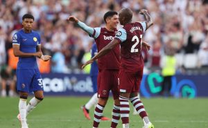 Edson Álvarez debutó con triunfo en la PREMIER LEAGUE (Getty)
