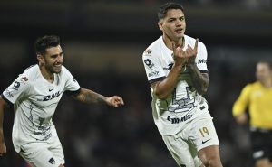 Gabriel Fernández en festejo de gol durante el partido de la jornada 6 del torneo Apertura 2023 de la Liga BBVA MX. Foto: Imago7
