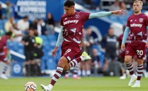 Edson Álvarez. | Getty Images

