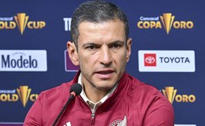 Lozano volvió a quedar en la mira del Dr. García – Imago7
