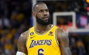 LeBron James es la estrella de Los Angeles Lakers.

