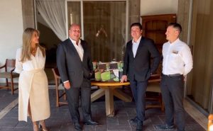 Los gobernadores de Jalisco y Nuevo León se reunieron para saldar la apuesta pendiente
