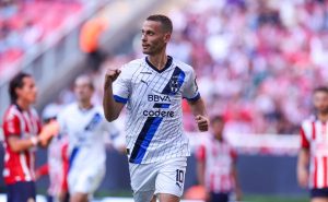 Sergio Canales dice que podría ser delantero en Rayados
