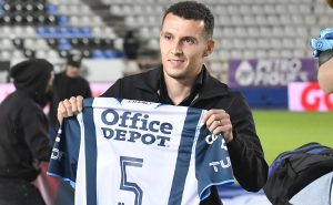 Idrissi le pidió algunos consejos a Santi – Imago7
