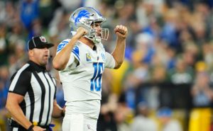 Jared Goff #16 de los Detroit Lions celebra su victoria en el arranque de la Semana 3 de la NFL. Foto: Getty images
