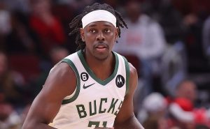 Jrue Holiday es del interés de Golden State Warriors.
