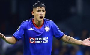 Uriel Antuna, futbolista de Cruz Azul | Getty Images
