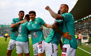 El Diente López le dio el triunfo al León sobre el Toluca. | Imago7 
