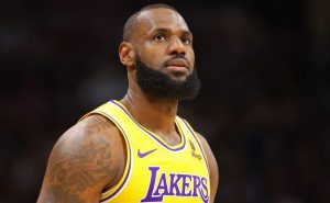 LeBron James es la estrella de Los Angeles Lakers.

