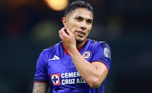 Salcedo todavía no recuperó el respeto de la afición – Imago7
