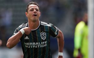 El Chicharito anunció su salida del Galaxy
