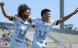 Pumas, con pie y medio en cuartos de final | Getty Images
