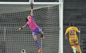 Ciudad de México, 10 de noviembre de 2023. Cecilia Santiago durante el partido de ida de los Cuartos de Final del Torneo Apertura 2023 de la Liga BBVA MX Femenil, entre las Pumas de la UNAM y las Tigres de la UANL, celebrado en el Estadio Olímpico Universitario. Foto: Imago7/ Etzel Espinosa
