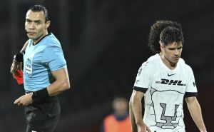 Pumas durante la semifinal de ida ante Tigres | Imago7
