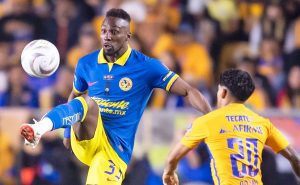 Tigres protagoniza polémica jugada sobre Julián Quiñones de América – Getty Images
