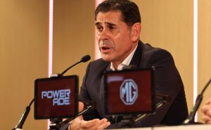 Fernando Hierro, director deportivo de Chivas. Foto: Imago7
